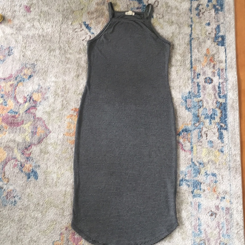 Urban Outfitters 90s fitted dress